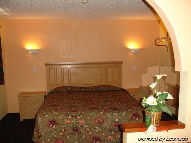 Hotel Paradise And 2*